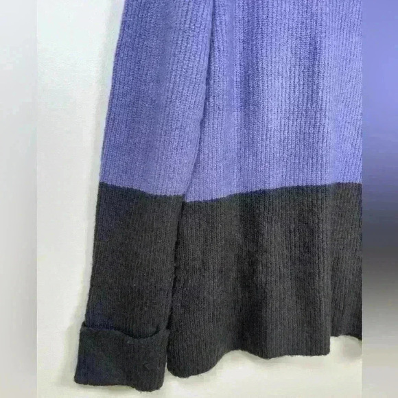 Cable & Gauge Colorblock Sweater Purple Gray Oversized Women’s Size Small - Picture 9 of 11